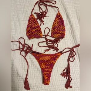 acacia berry crochet set